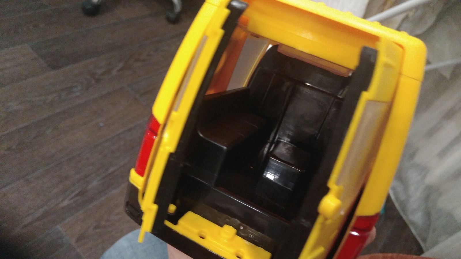 Everything seems to be fine until you look inside - My, Taxi, Toy car