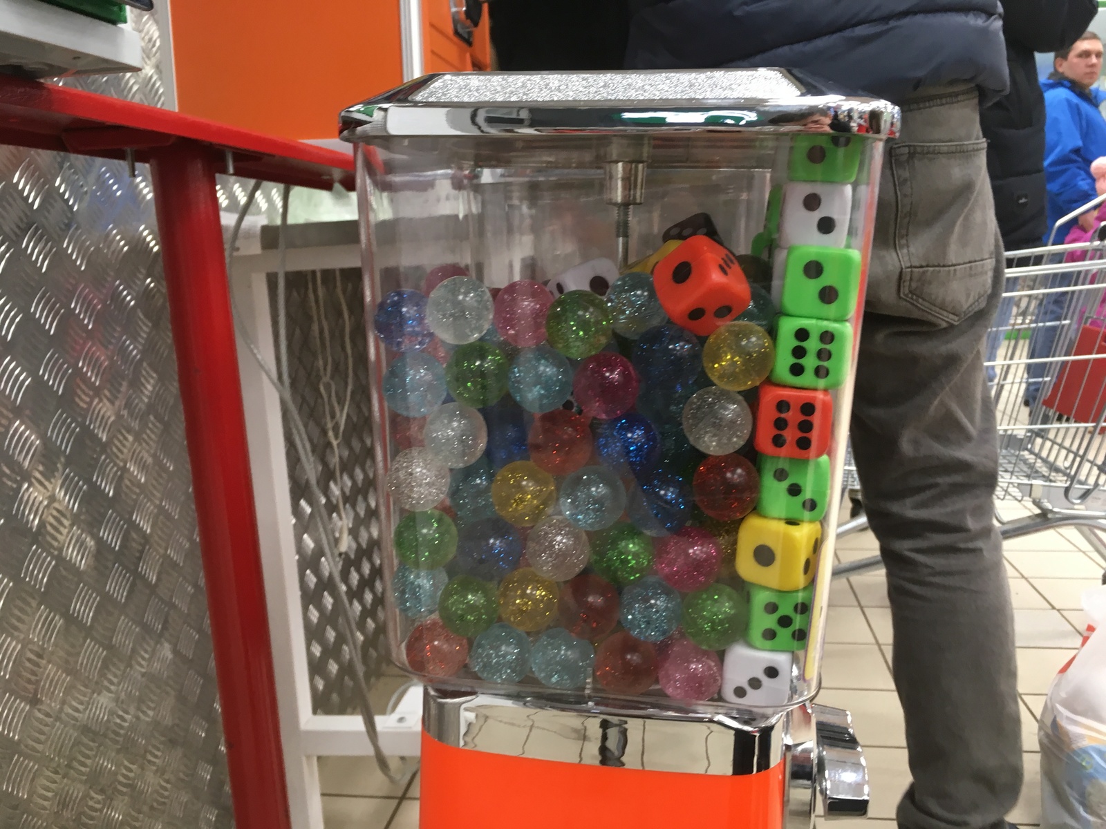 Scum - Deception, Resentment, Vending machine, Cubes, Ball