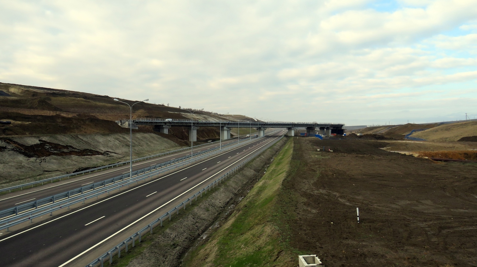 Crimean bridge. Construction of railway Approaches. Rail laying. Kerch Strait. Crimea. January 2019. - Crimea, Crimean bridge, Kerch bridge, Building, , Kerch Strait, Video, Longpost