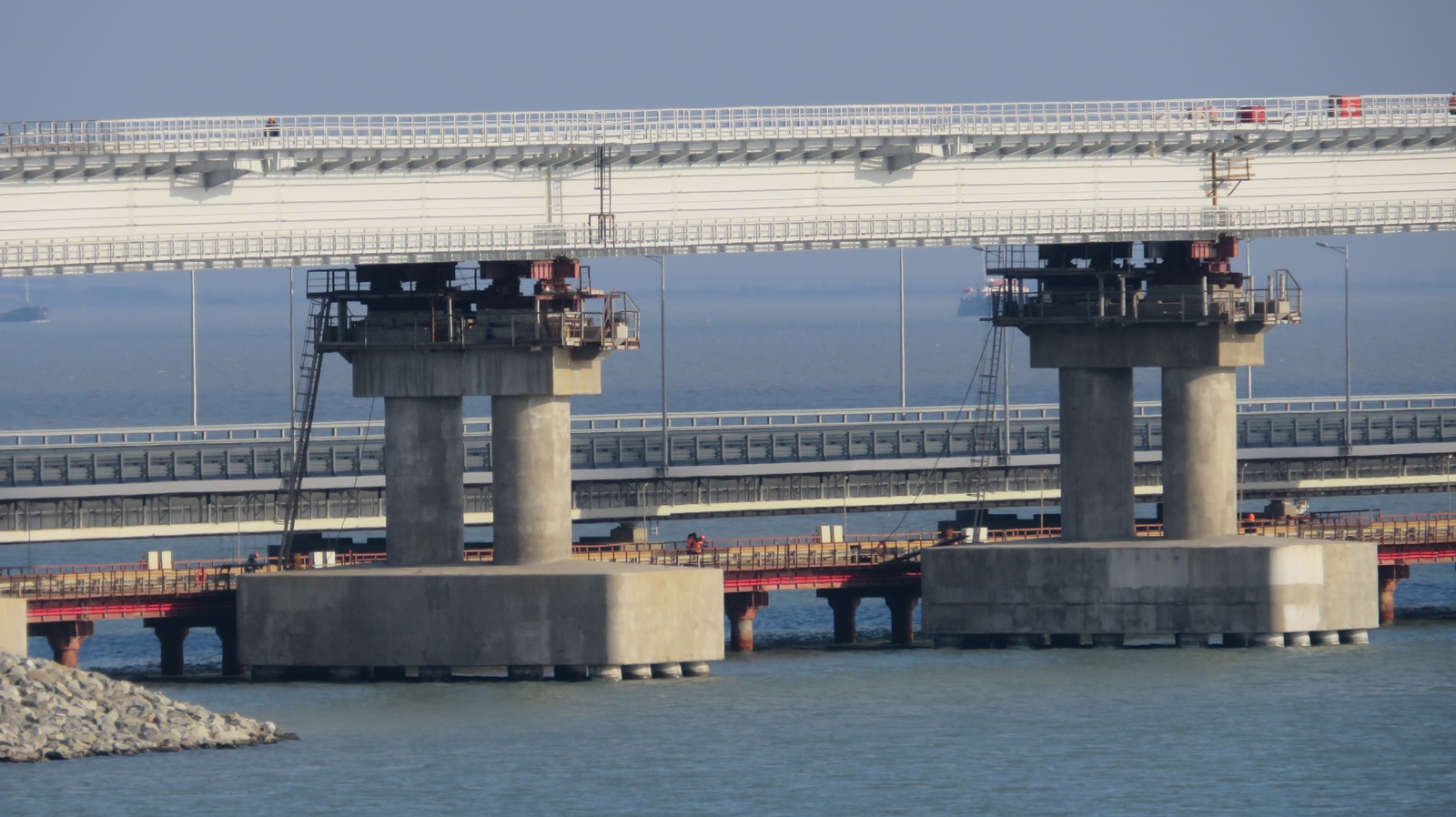 Crimea. Crimean bridge. Details of the construction of the railway. 24 photos. - Crimea, Kerch, Crimean bridge, Railway, Building, Video, Longpost