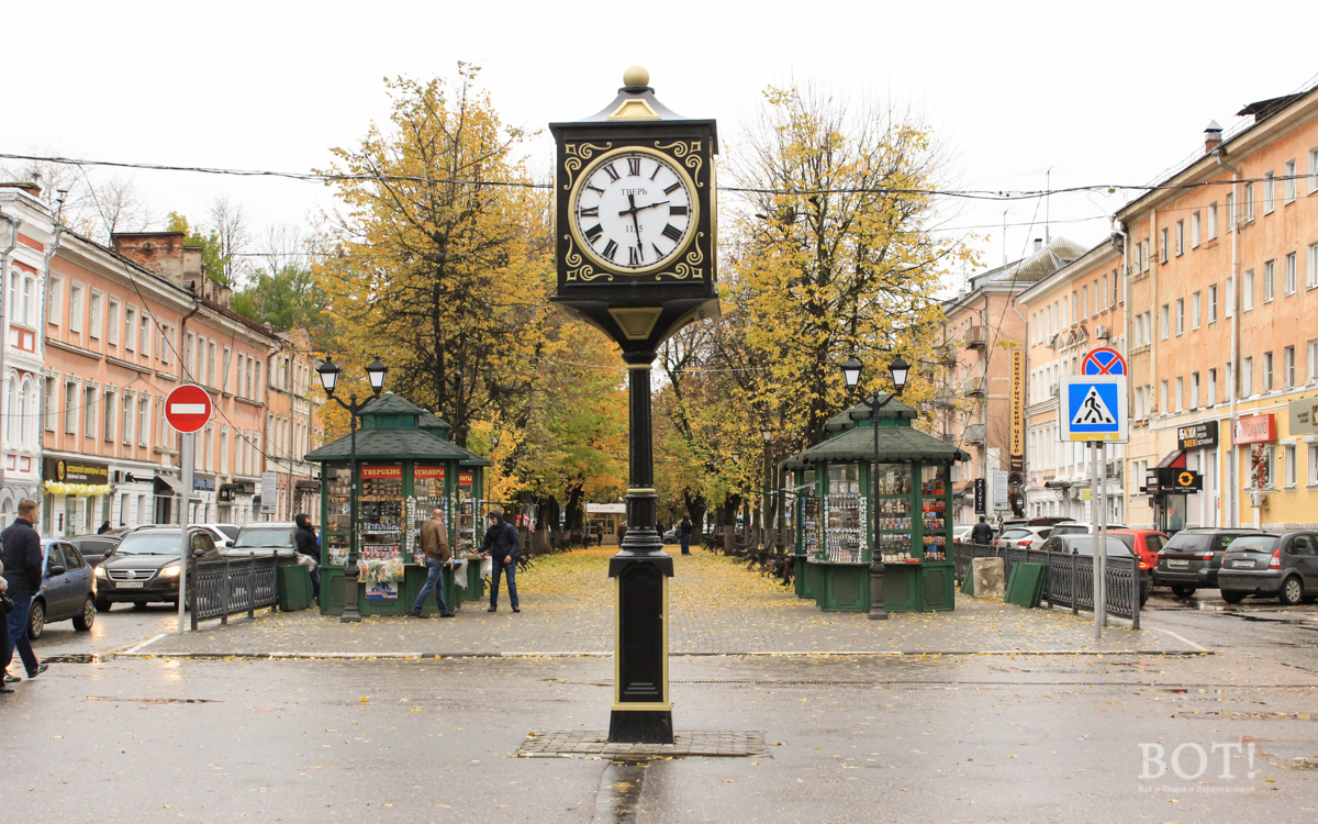Часы на улицах города