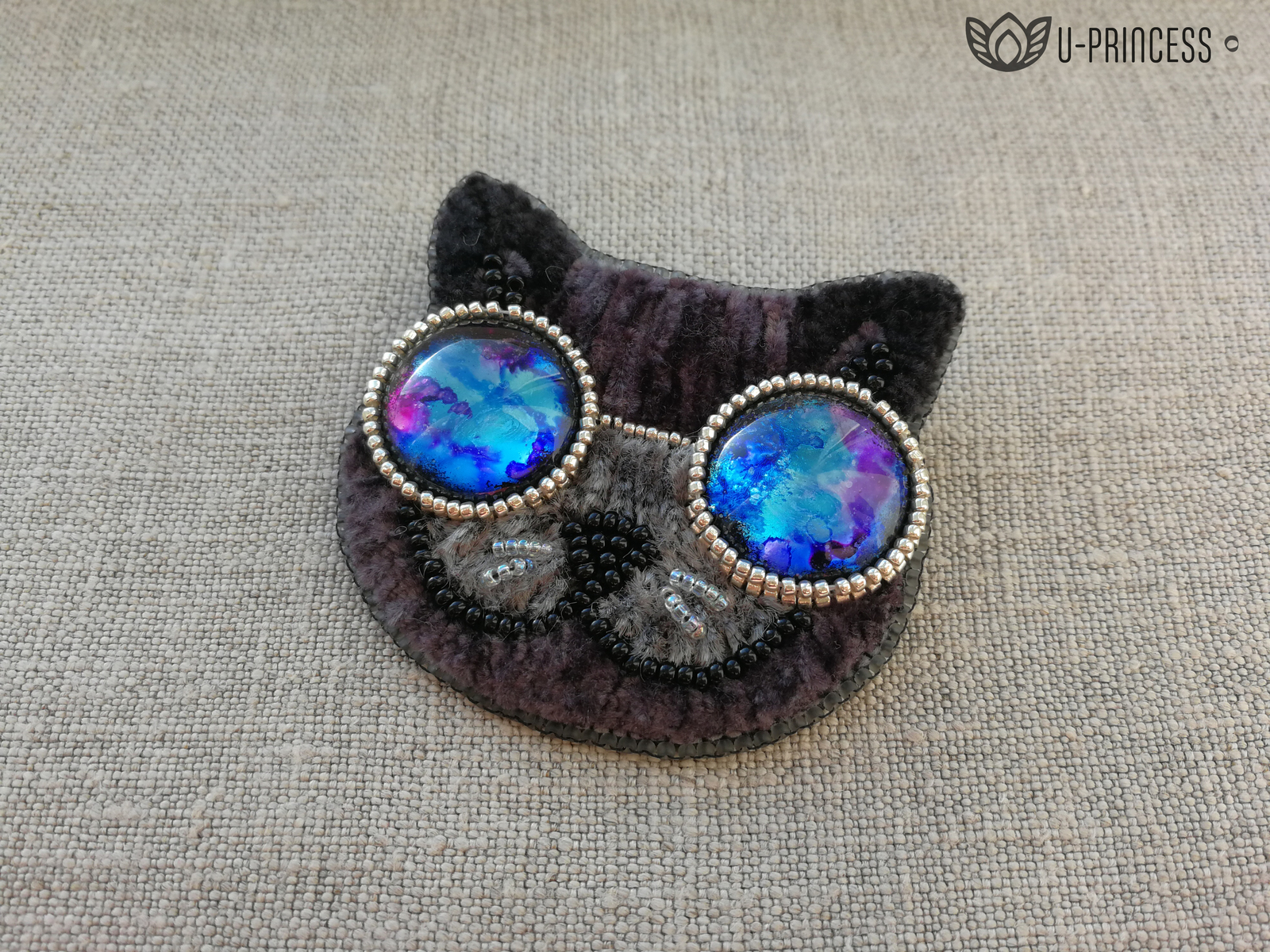 Brooch Cat. Upgrade. - My, cat, Brooch, Beads, Chenille, Handmade, Needlework without process, Longpost