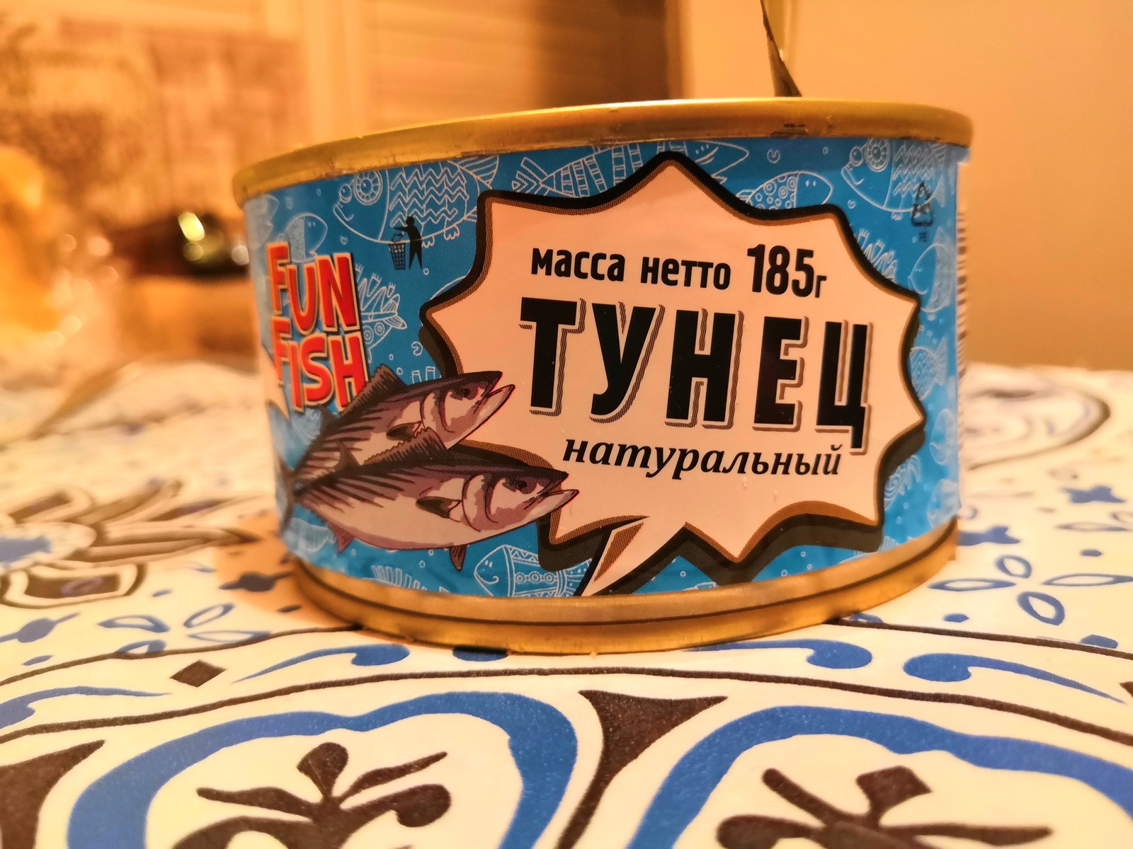 Saury or mackerel disguised as tuna - My, Deception, Magnet, Trade, A fish, Canned food, Video, Longpost