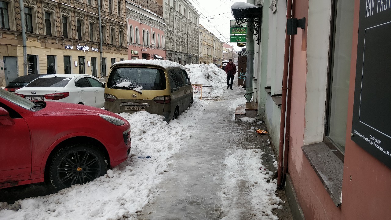 Сугробы в СПб и заваленные правления. | Пикабу