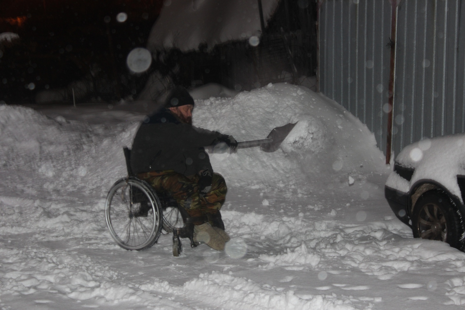 A real man! - A real man, Cleaning, Longpost, Snow, Disabled person