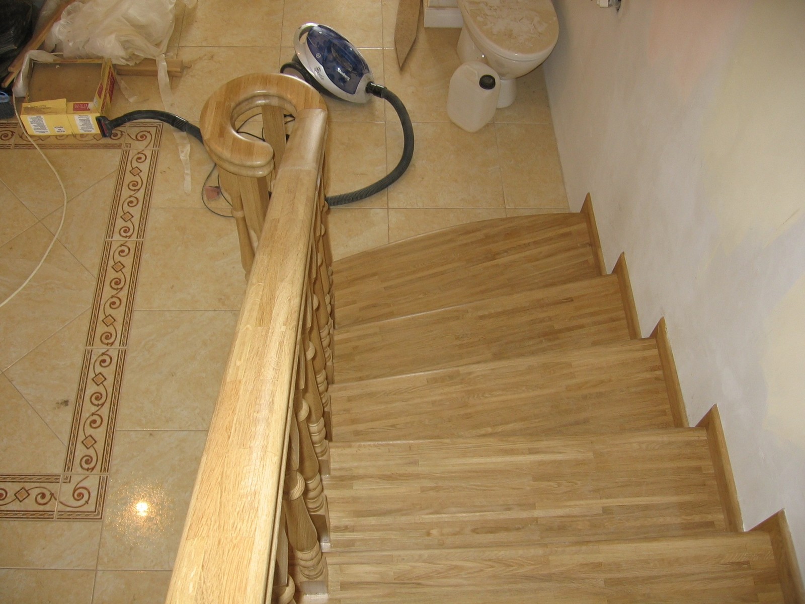 Solid oak staircase on a concrete base - My, Stairs, Woodworking, Woodworking, Oak, Longpost