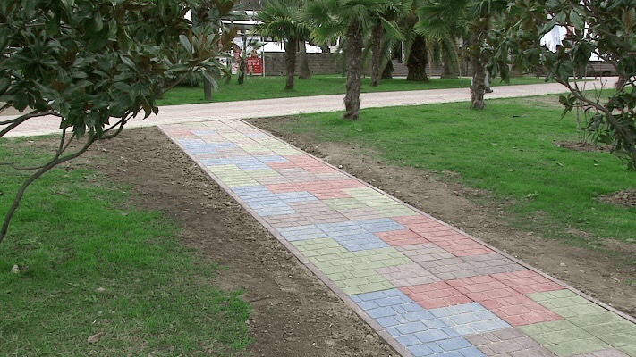 The first sidewalk made of recycled plastic bottles appeared in Sochi - Tile, Plastic, Sochi, Waste recycling, Production