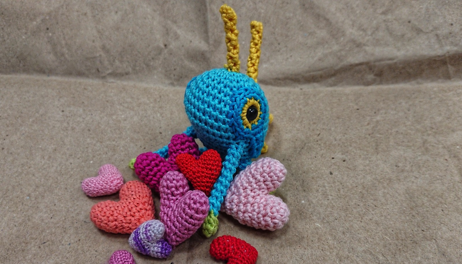 And murlocs are at the mercy of Love Fever :3 - My, Murlocs, Knitting, World of warcraft, The 14th of February, Valentine's Day, love fever, Longpost