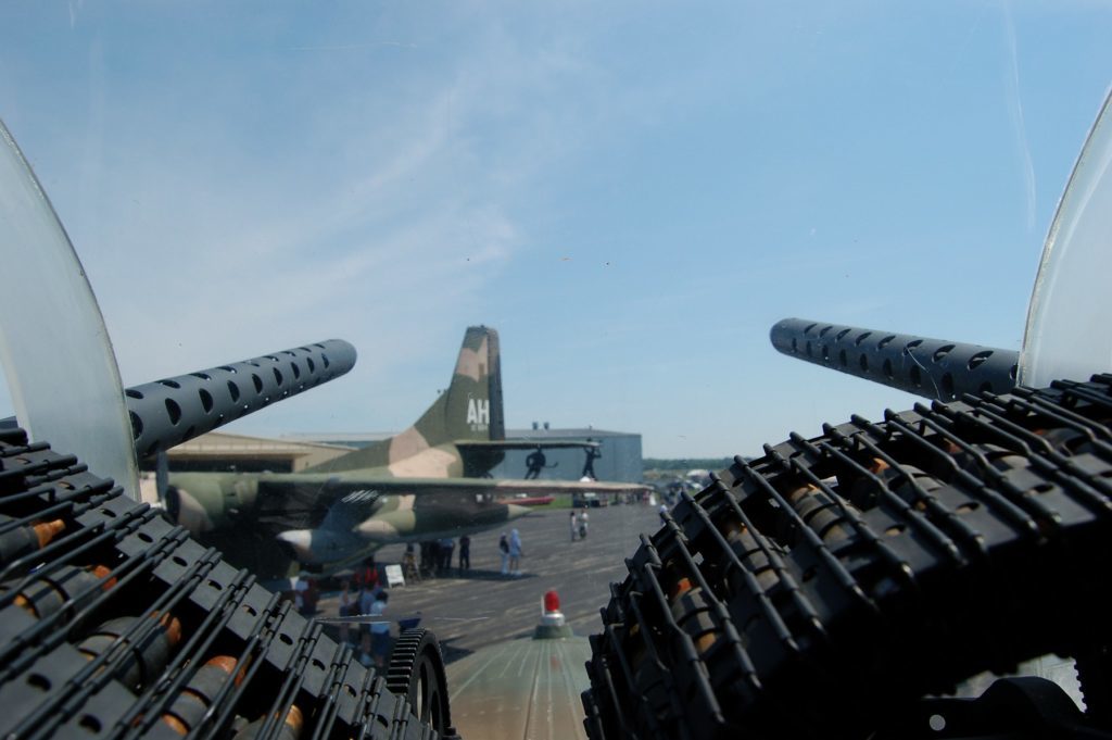 Avro Lancaster.Суровый черный британец. - Вторая мировая война, Англия, Бомбардировщик, Авро Ланкастер, Длиннопост