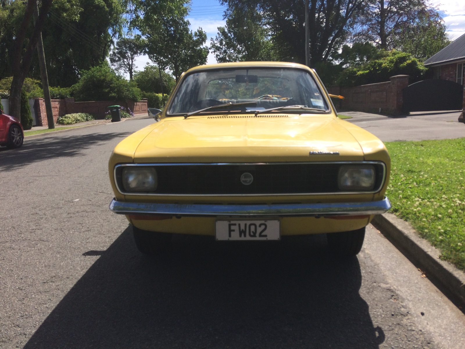 Hillman Avenger 1600 - семейный авто от бывшего подразделения компании Chrysler Europe (1970-е).И что-то Москвичевское во взгляде его... - Моё, Hillman avenger, Hillman 1600, Длиннопост, Авто