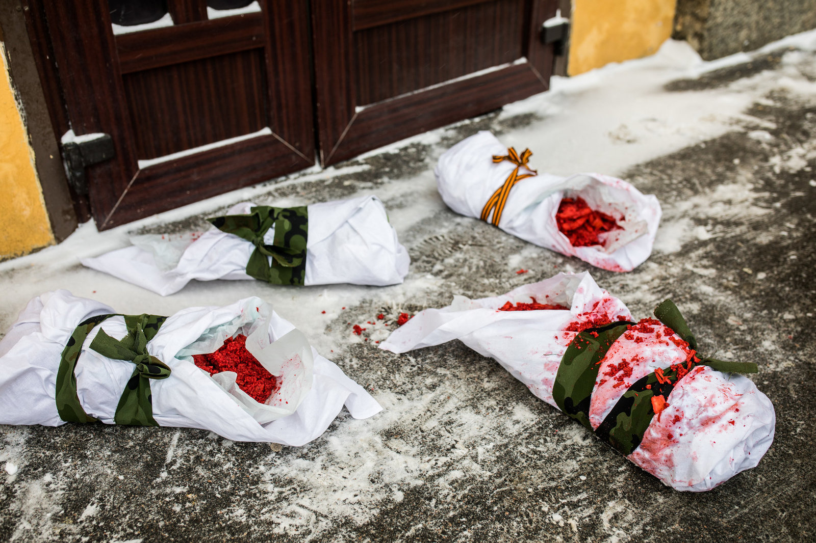 Give birth to meat. Petersburg activists held a rally at the military registration and enlistment office against military service - Stock, Army, Feminism, The photo, Longpost, Negative