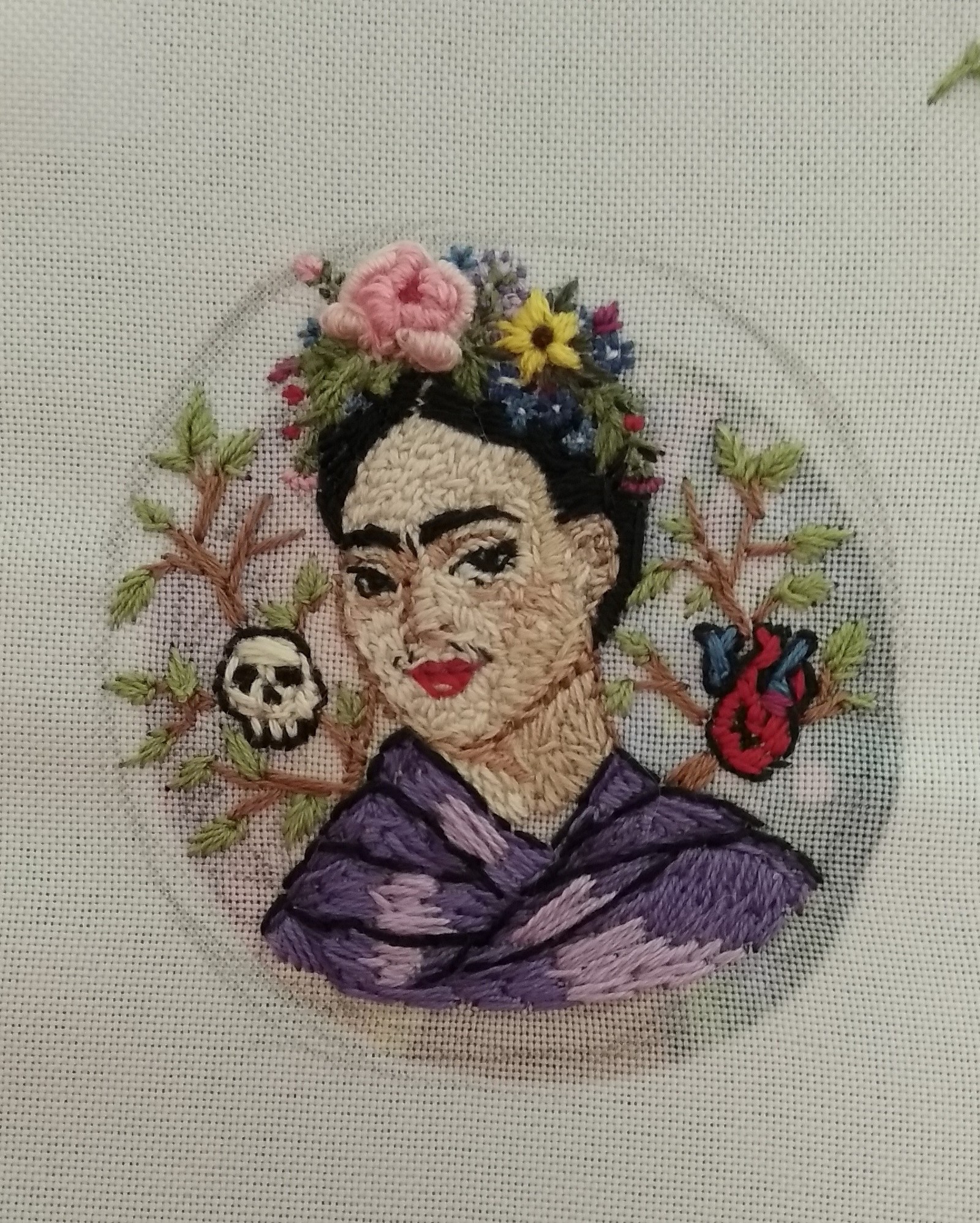 My first stitch brooch. - My, Needlework with process, Embroidery, Satin stitch embroidery, Brooch, Frida Kahlo, Needlework, Longpost