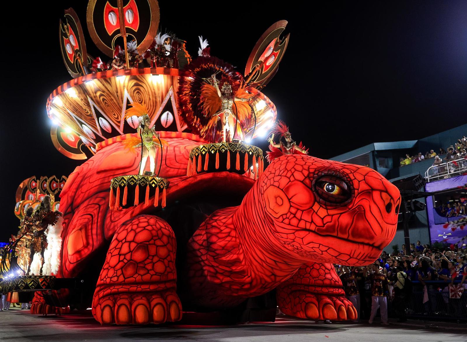 How is the Brazilian carnival - Carnival, Rio de Janeiro, Brazil, The photo, Costume, Dancing, Longpost