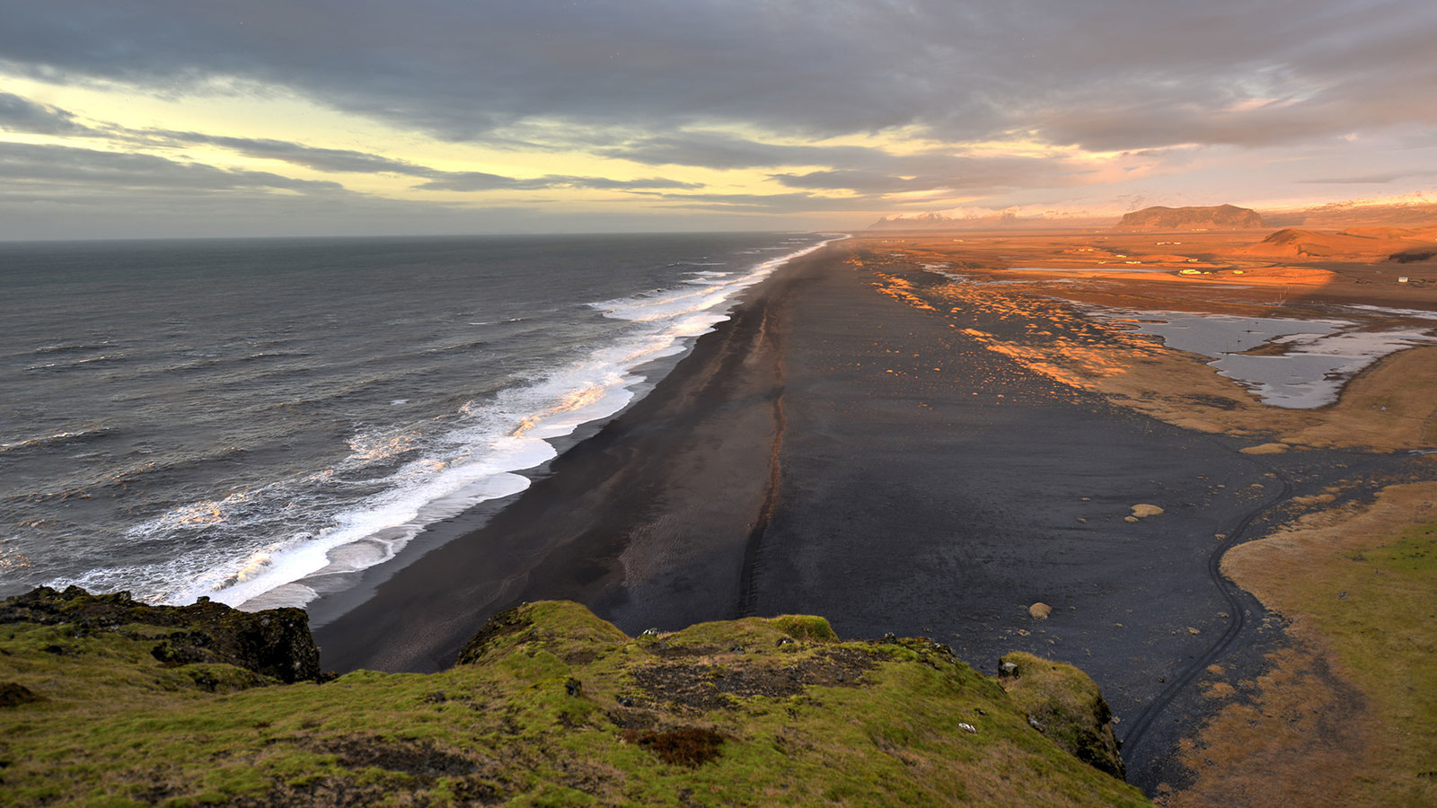 We trip with a friendly company! - My, Iceland, Travels, Tourism, Bliss, Scandinavia, Road, Nature, Longpost