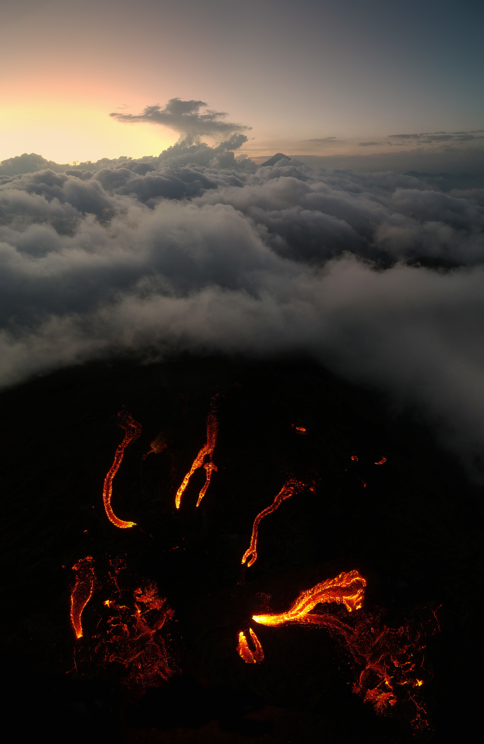 How I Climbed an Active Pacaya Volcano in Guatemala and Nearly Burned a Drone in Lava Fire - My, Volcano, Guatemala, Travels, Climbing, Lava, Drone, Longpost, Pacaya Volcano