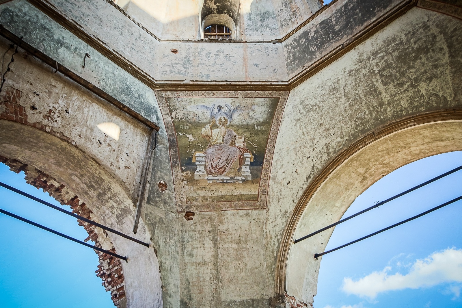 Church of St. Michael the Archangel - My, Architecture, Abandoned, Church, Temple, The photo, Canon 650d, Sigma 10-20 mm, Longpost