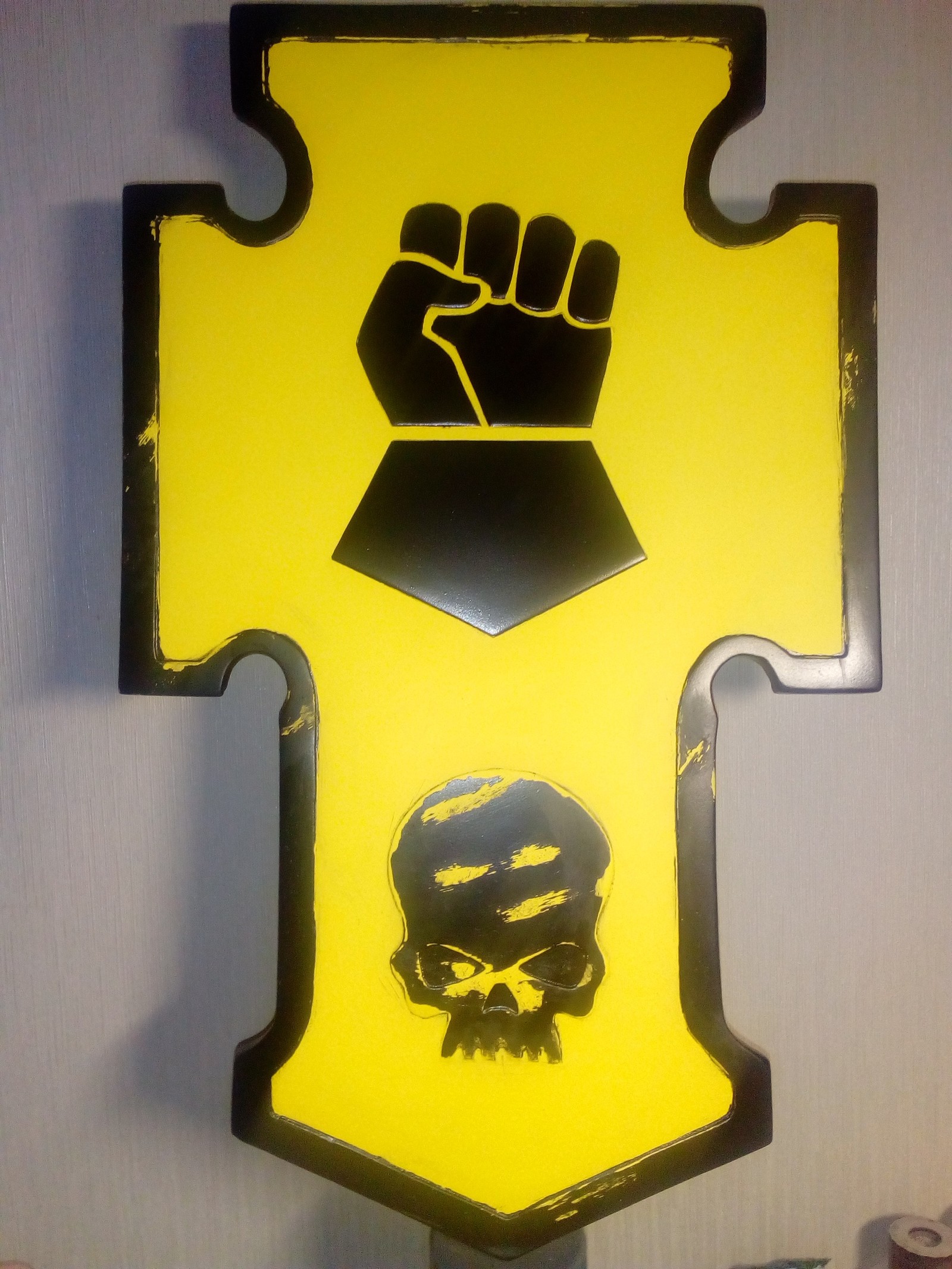 Hello everyone!) I want to share a shield that I recently made) Made from corrugated cardboard, epoxy resin and putty) For the Emperor!)) - My, With your own hands, Handmade, Warhammer 40k, Creation, Decor