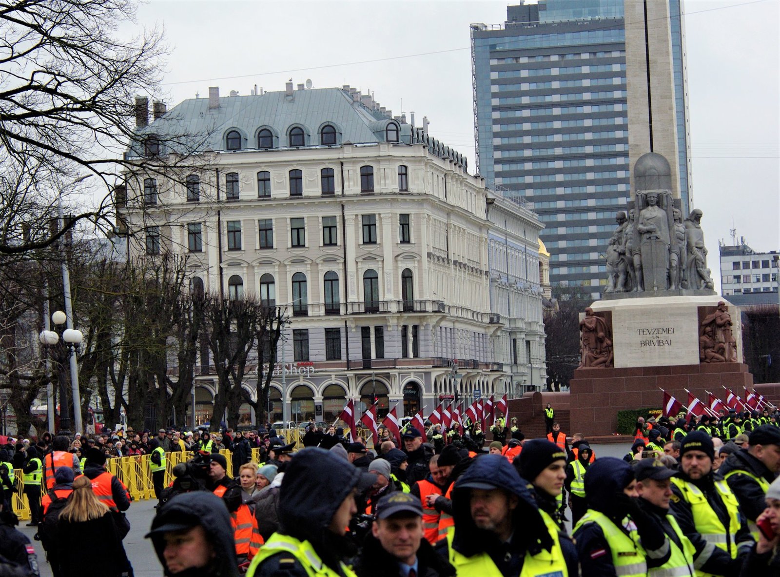Another March 16, another procession of legionnaires - SS in the capital of Latvia. - Nazism, Baltics, Latvia, Estonia, Lithuania, Collaborationism, Longpost, Politics