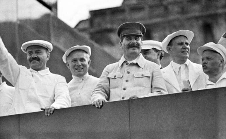 [Retro] Football on Red Square. (Lots of text!) - Old photo, Retro, Historical photo, Black and white photo, Story, Sport, the USSR, Longpost