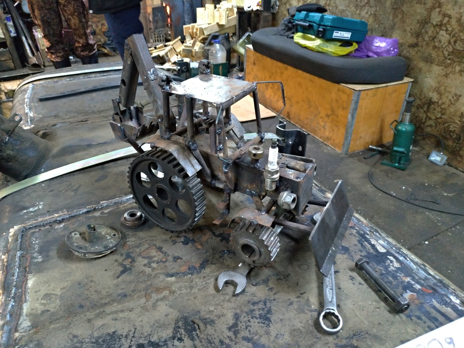 Garage art or when hands grow from the right place - My, Tractor, With your own hands, Creative, Welding