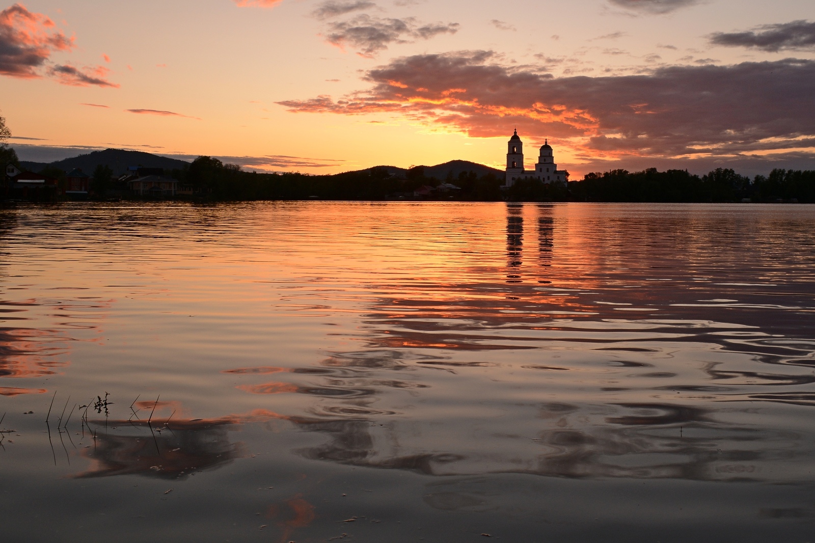 Evening on the bank of the city pond in Kyshtym - Ural, Southern Urals, Chelyabinsk region, Kyshtym, Tourism, The mountains, Sugomak, Fidget