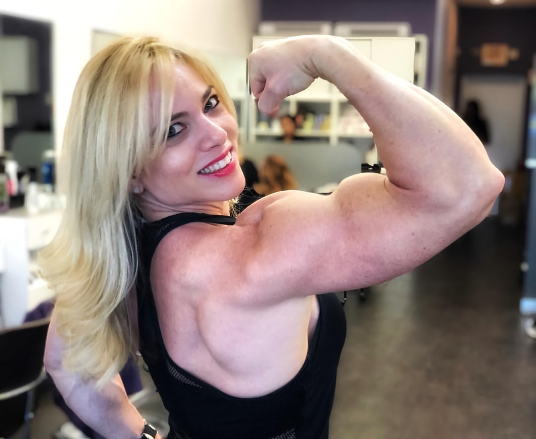 Dana Shemesh  (@dana.shemesh.ifbb.pro) - Dana Shemesh, Strong girl, MILF, Sleep-Sleep, Bodybuilders, Girls, Body-building, GIF, Longpost