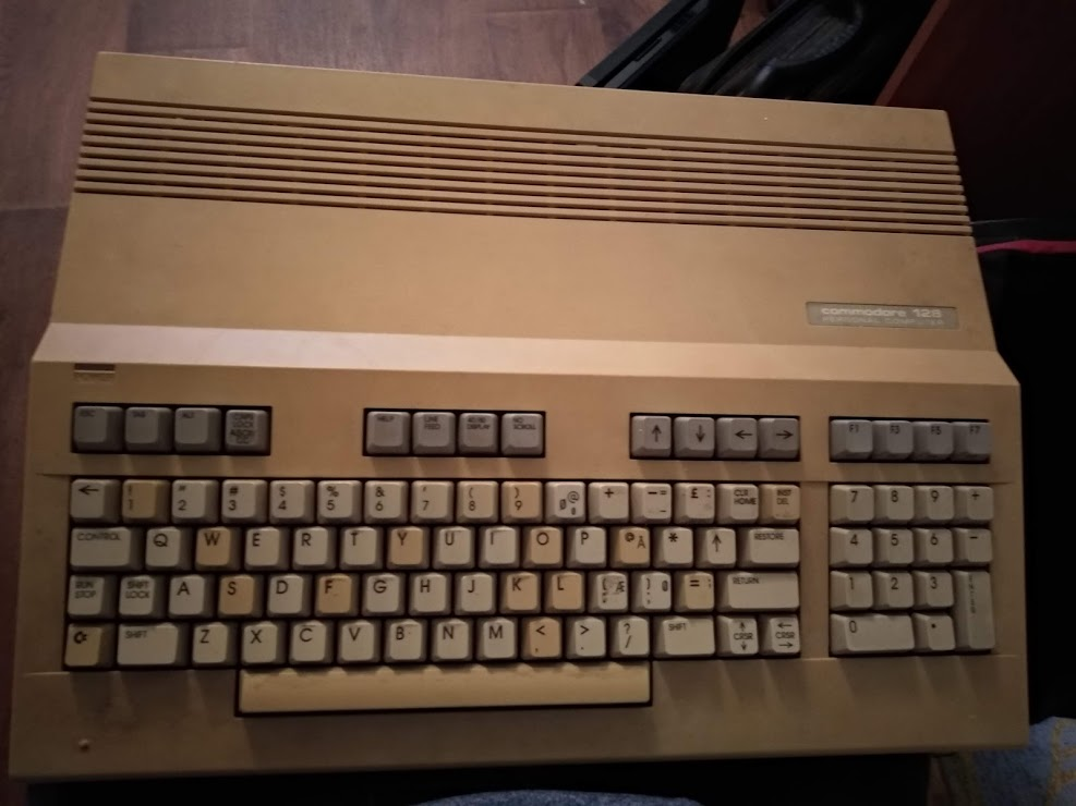 Commodore 128 - My, Commodore, Old iron