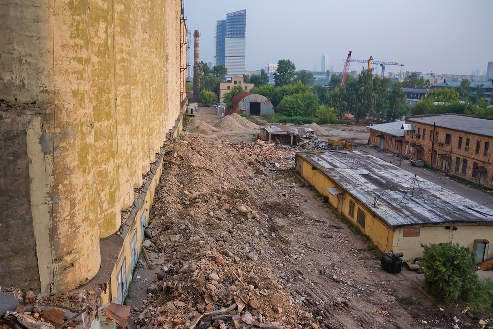 Very beautiful abandoned flour mill opposite Moscow City - Abandoned factory, Requiem for the plant, Back to USSR, , Moscow City, Moscow, Longpost