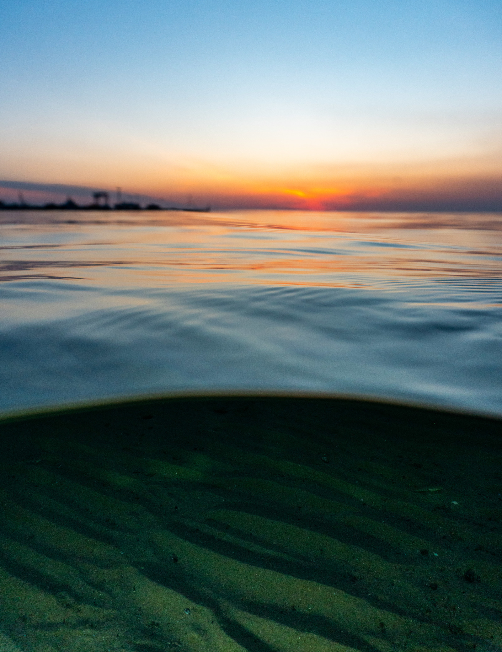 Sunset on the edge in Anapa - My, Sunset, Anapa, Underwater world, The photo, The nature of Russia, Black Sea, Sand, Beach, Longpost