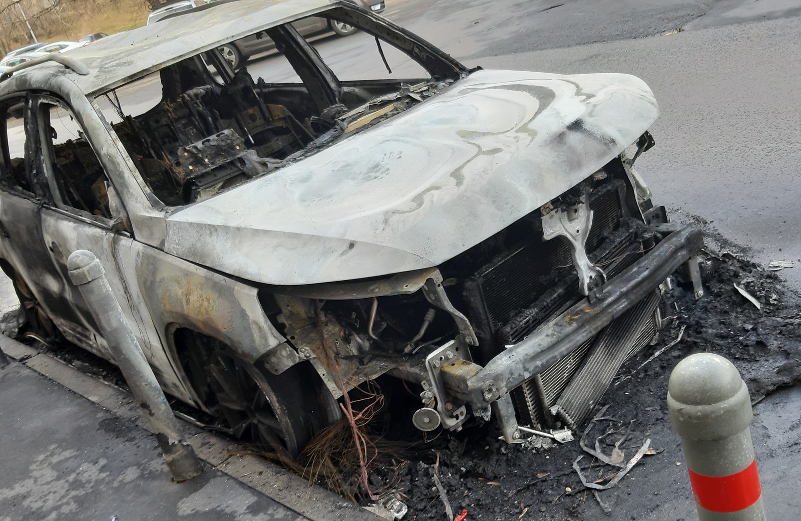 A car caught fire on Kantemirovskaya - Kantemirovskaya Metro Station, Auto, Longpost