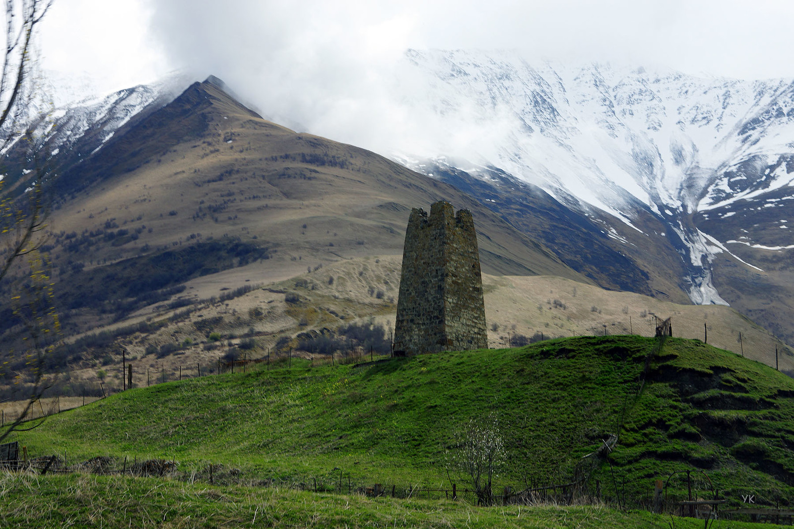 Only mountains can be better than mountains - My, The mountains, Watchtower, Ossetia, North Caucasus