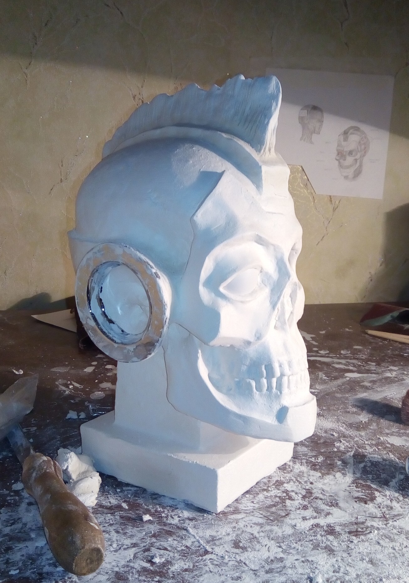 Gypsum Skull #2: Cyberpunk - My, Scull, Gypsum, Cyberpunk, Robot, Creation, Лепка, Needlework with process, Longpost