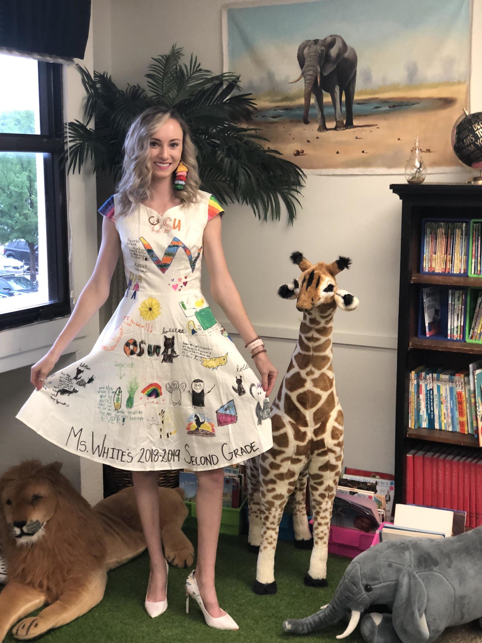 My second graders adorned the dress I wore to my last class at school - School, The dress, Reddit