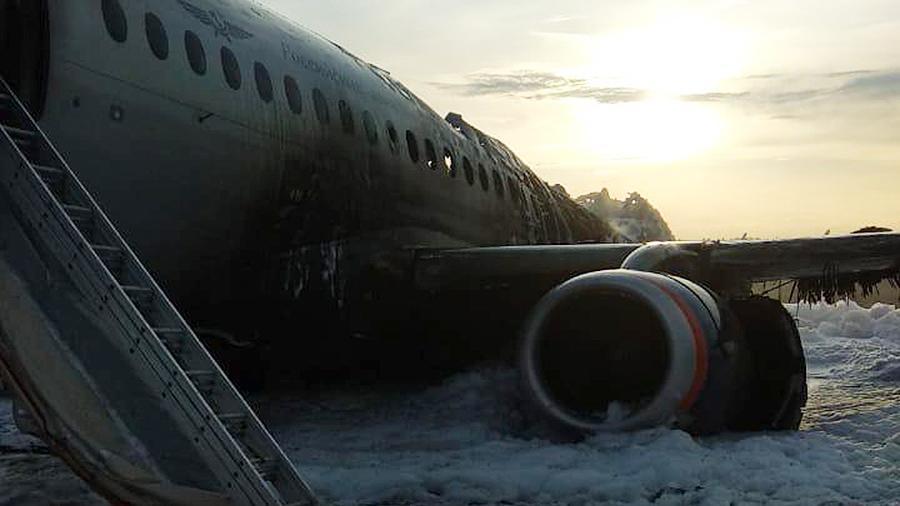 The stewardess of the burnt SSJ-100 spoke about the actions of passengers - No rating, Plane crash, Airplane, Negative, Fire