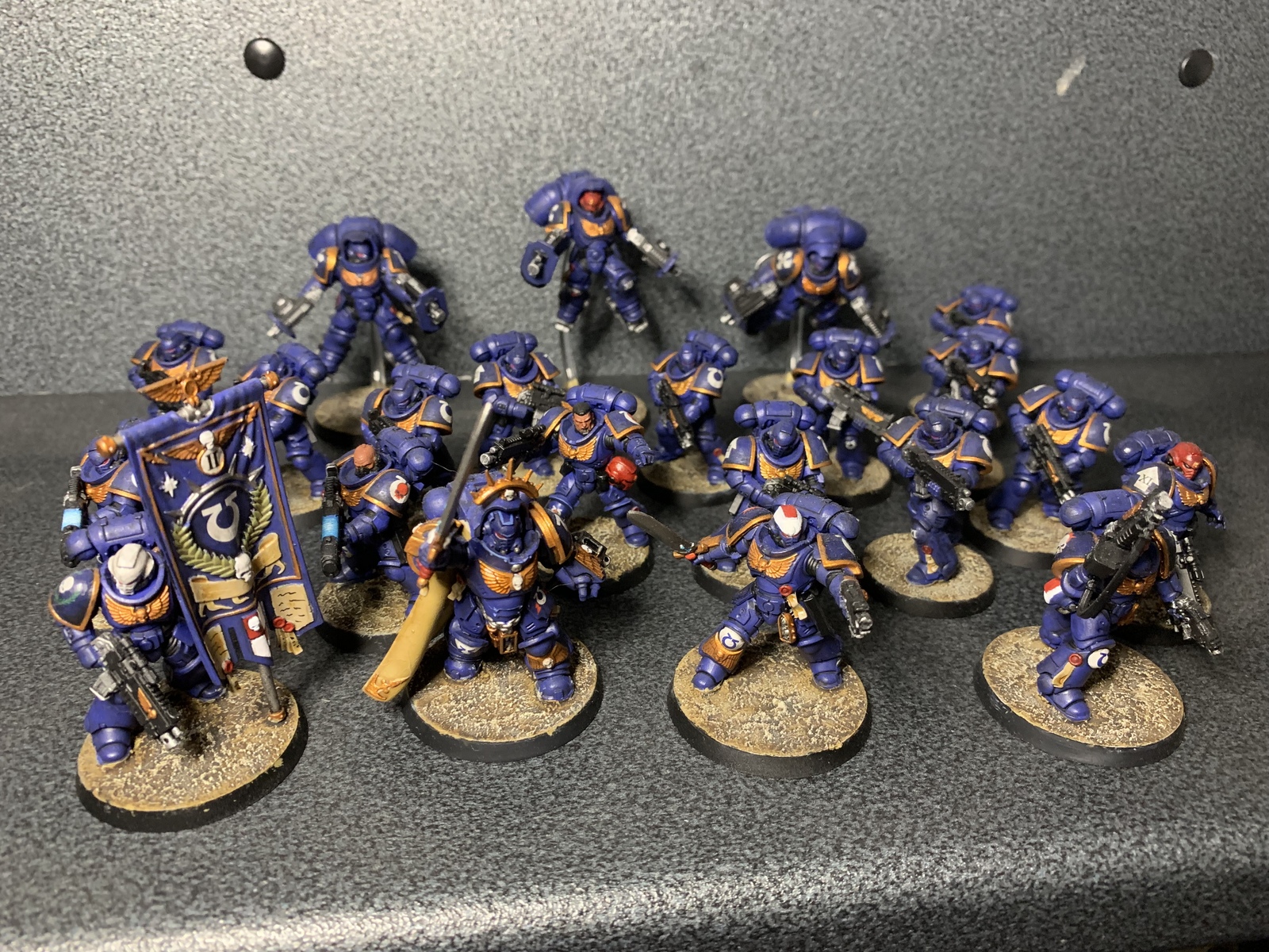 My first minks, I will be glad to criticism - My, Warhammer 40k, Wh miniatures, Ultramarines, Painting miniatures, Longpost