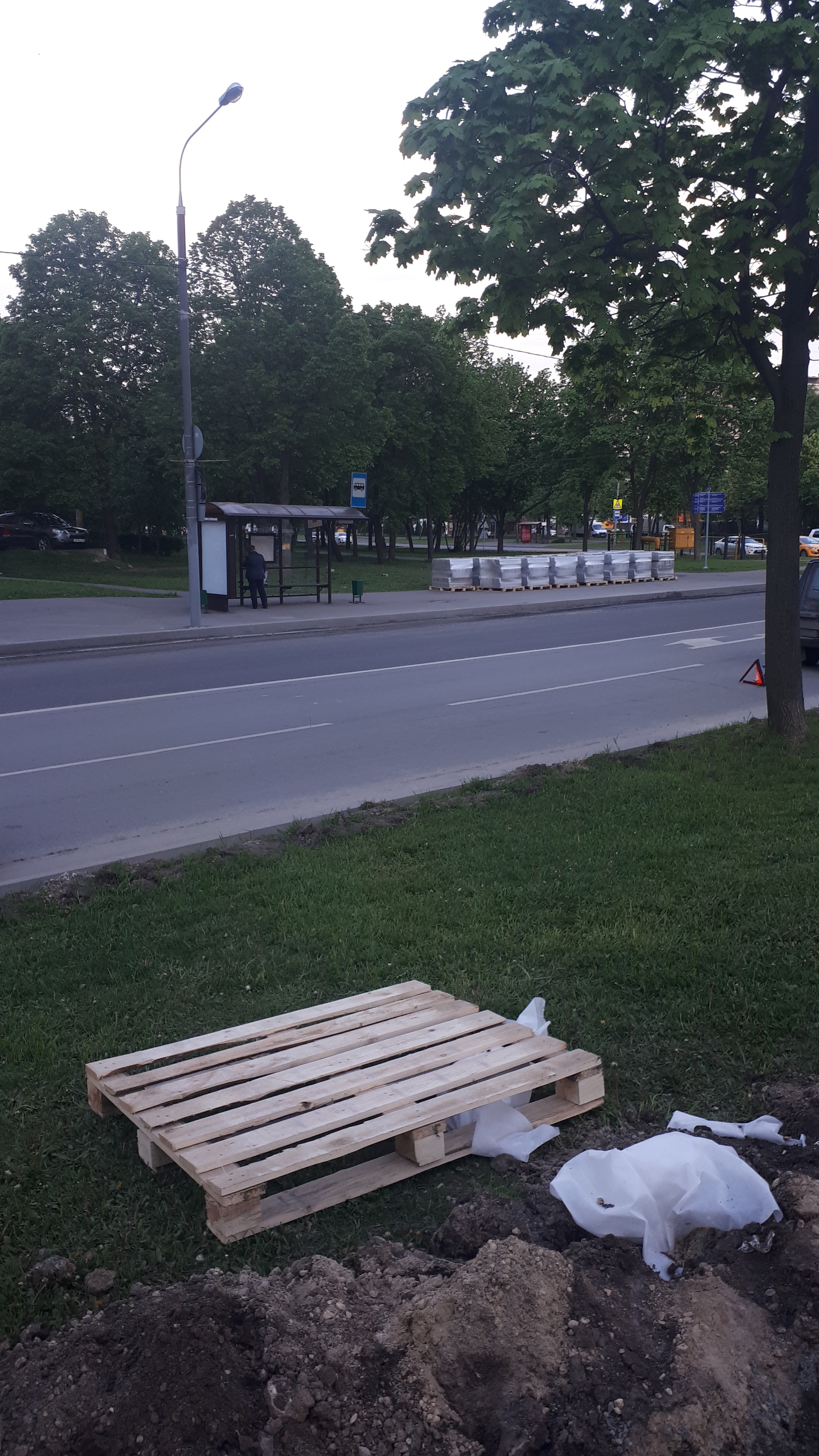 Know-how for replacing curbs in Biryulyovo - My, , Border, Longpost, Suddenly