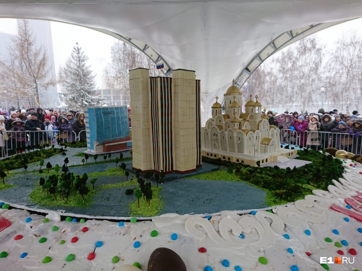 Pop went public - Yekaterinburg, Temple construction, Religion, ROC, Clericalization, Video, Longpost