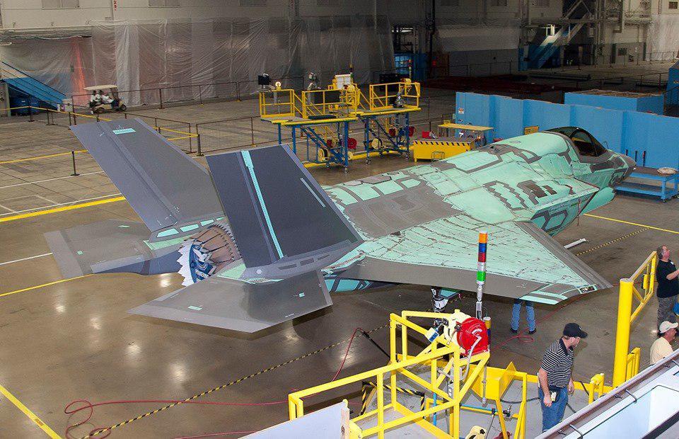 Сборка истребителей F-35 - Авиация, f-35, Сборка, Производственная линия, США, Lockheed Martin, Фотография, Длиннопост, Производство