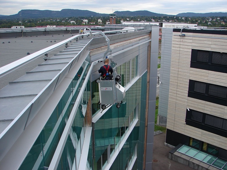 On rails for the clouds: how to wash the glass in a skyscraper - Facade, Lakhta Center, Technologies, Industrial alpinism, Longpost