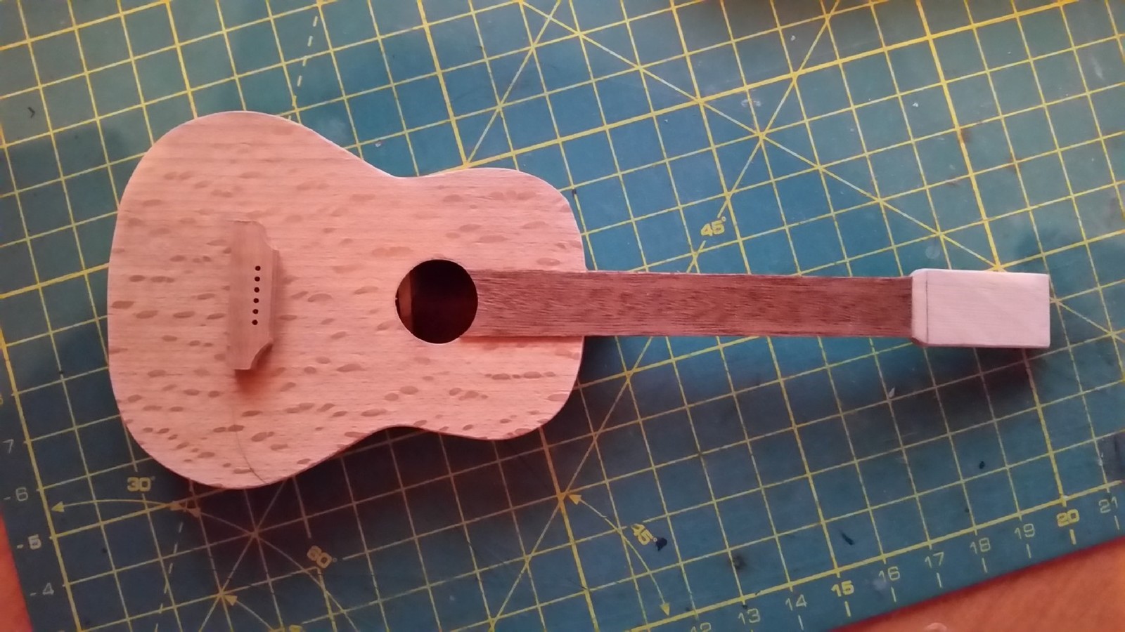 Souvenir mini guitar (a bit of a process). - My, Guitar, Mini, Handmade, Miniature, Longpost, Needlework, Miniguitar