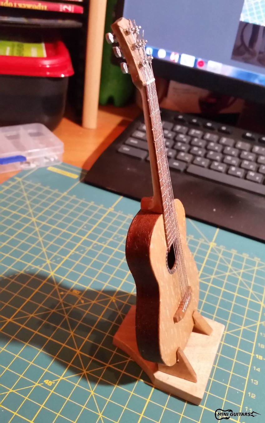 Souvenir mini guitar (a bit of a process). - My, Guitar, Mini, Handmade, Miniature, Longpost, Needlework, Miniguitar