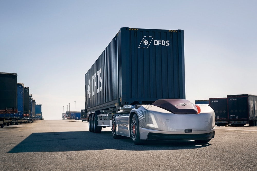 Volvo Vera cabless truck gets first job - Volvo, Unmanned vehicles, Video, Longpost