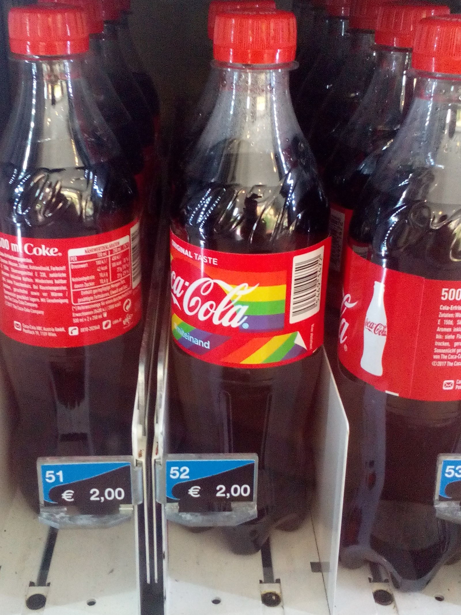 Sodas are unhealthy... and generally disgusting. - My, Coca-Cola, Vein, Austria, Longpost, LGBT