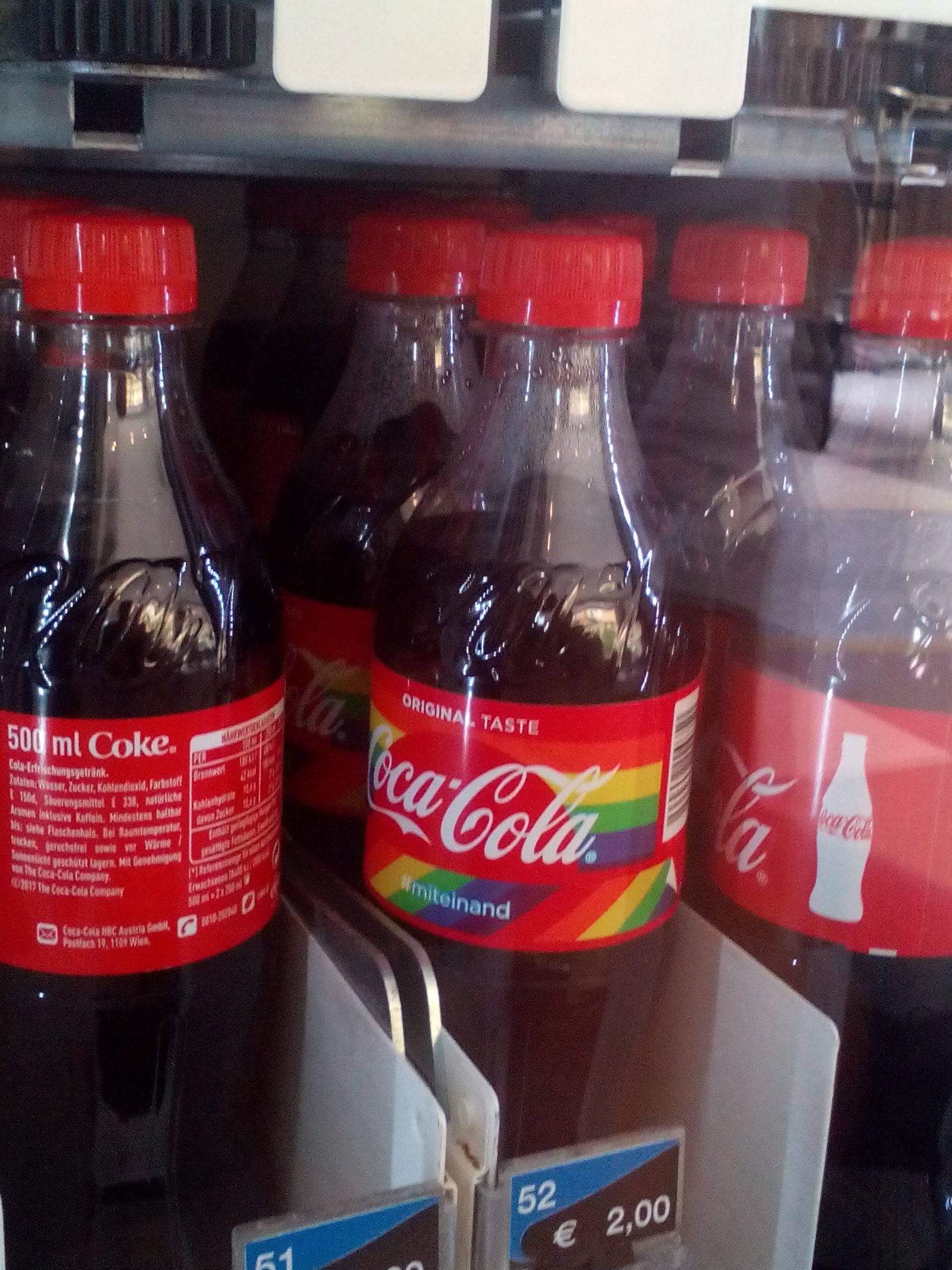 Sodas are unhealthy... and generally disgusting. - My, Coca-Cola, Vein, Austria, Longpost, LGBT