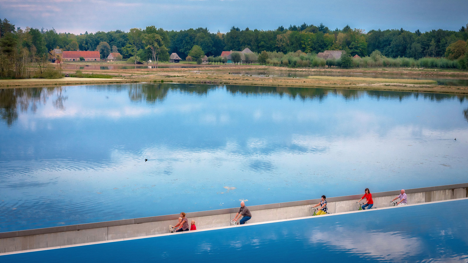 Cutting through the surface - Bike path, Lake, Limburg, Belgium, Video, Longpost