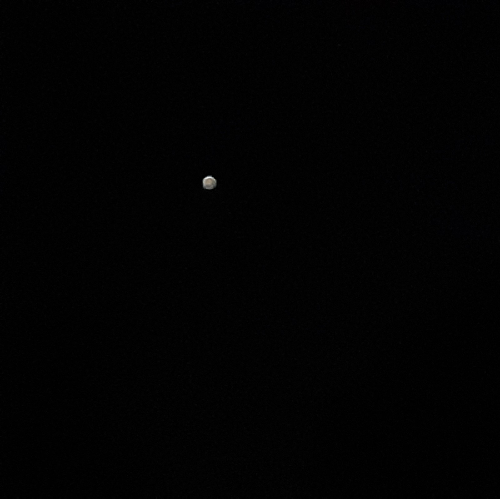 I decided to take a picture of Jupiter on my phone - My, Jupiter, The photo