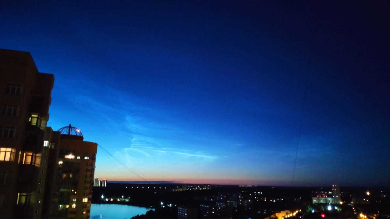 Noctilucent clouds over Yekaterinburg - My, Noctilucent clouds, Atmospheric phenomenon