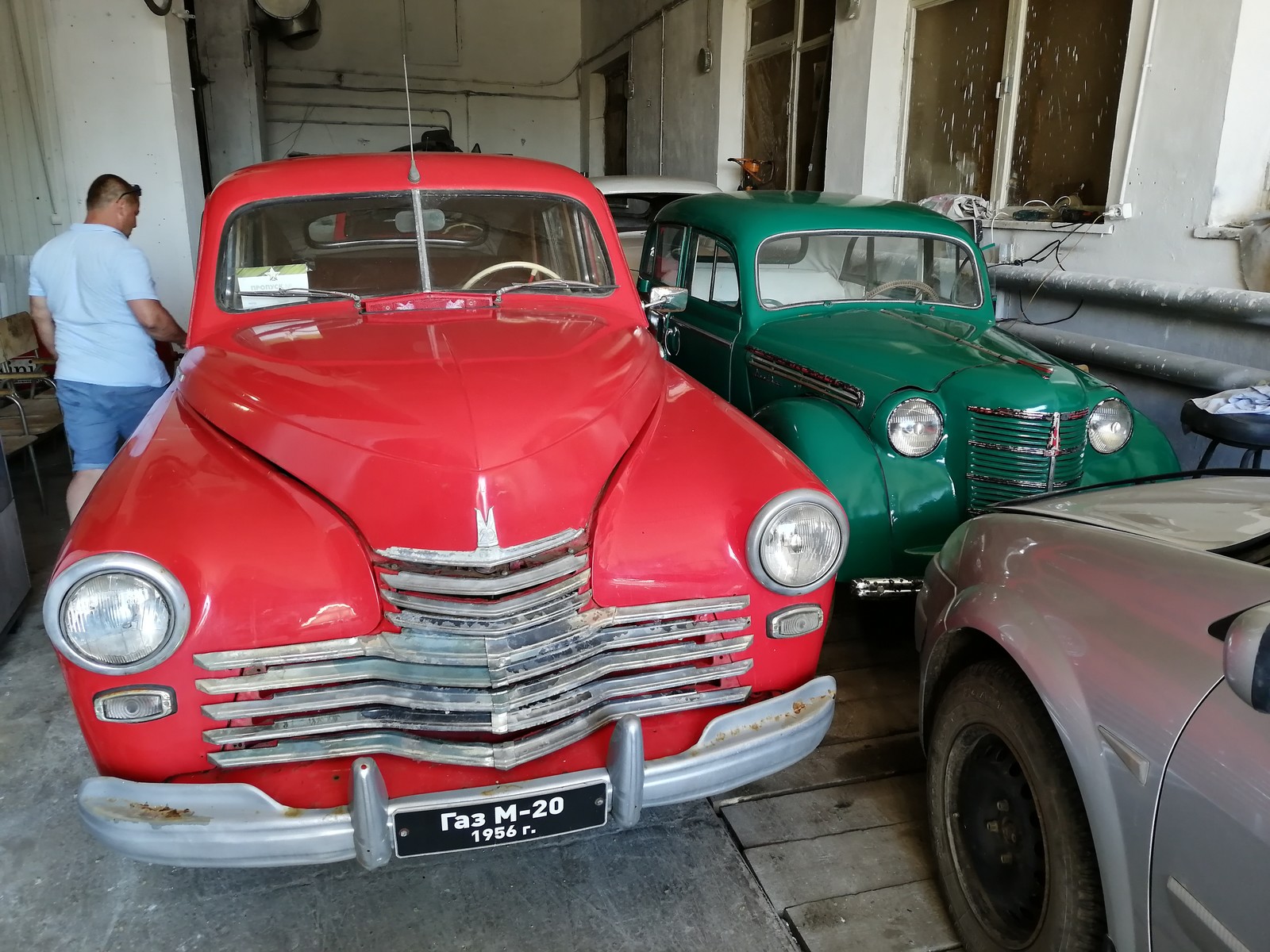 Victory arrived in the city) - My, Retro car, Magnitogorsk, Gaz M-20 Pobeda, Moskvich 401, Longpost