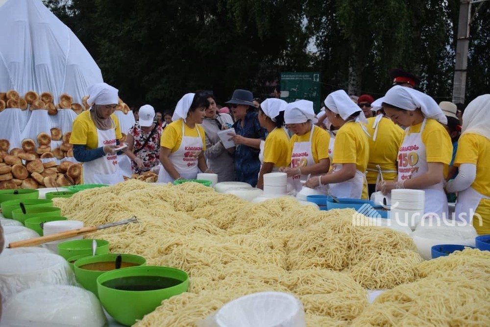 In the city of Karakol (Kyrgyzstan) prepared 1.5 tons of ashlyan-fu - Kyrgyzstan, Karakol, Ashlian-Fu, Longpost