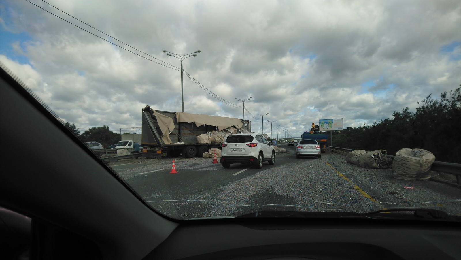 Accident on the M4, Leninsky district of the Moscow region on 07/04/2019 and sidewalks. - My, Traffic jams, Negative, Road accident, Orenal glands, Leninsky District, М4, Domodedovo, Longpost